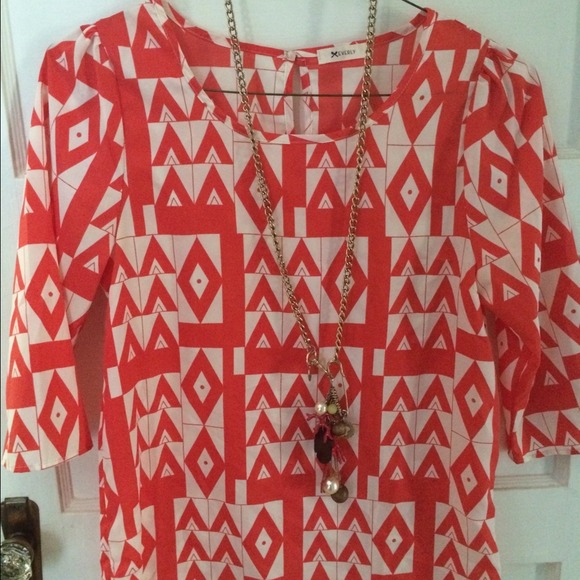 Bold Printed 3/4 sleeved Top