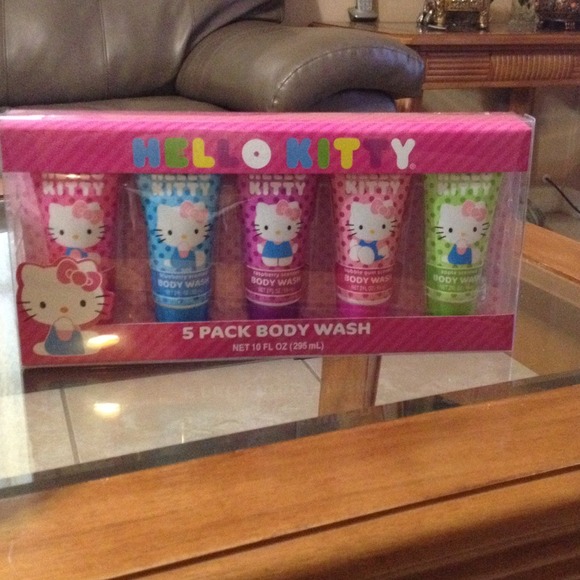 Hello Kitty five pack body wash