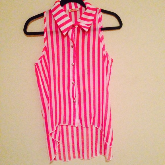 Body Central Tops - 🎀Pink & White Striped Body Central Hi-Low Top 🎀