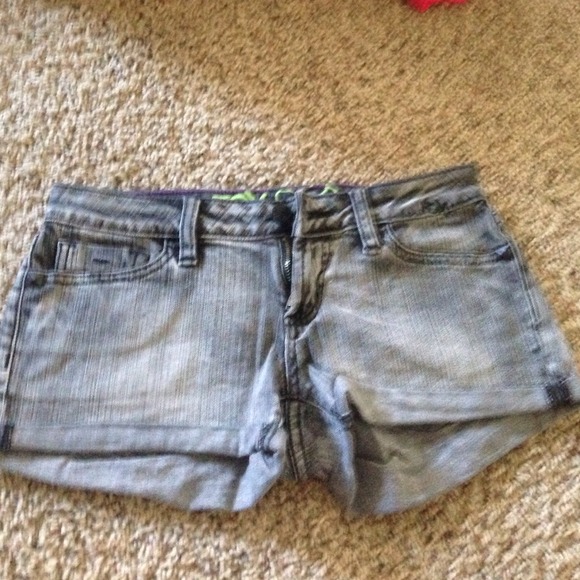 Grey shorts. Fox
