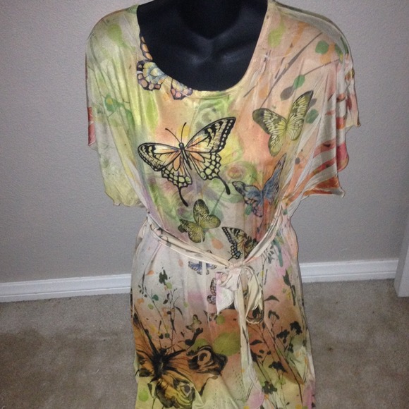 Dress / Butterfly Detail