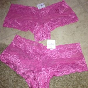 Fredericks of Hollywood 2 Lace Boyshorts NWT