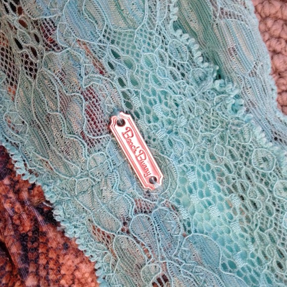 *SOLD!* Beach Bunny Snake Bikini Wild Honey 🔥 - Picture 3 of 4