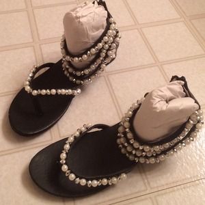 SALE! Black sandals with pearl straps