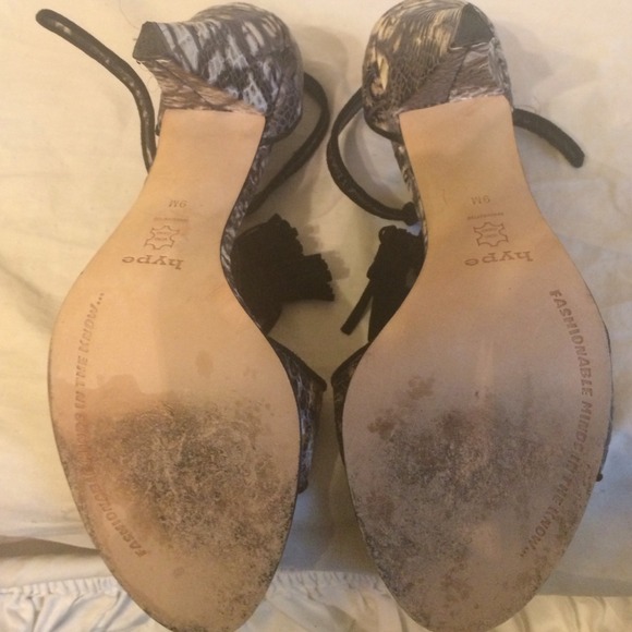 100% leather black and white embossed sandal - Picture 3 of 4