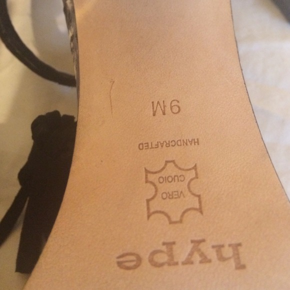 100% leather black and white embossed sandal - Picture 4 of 4