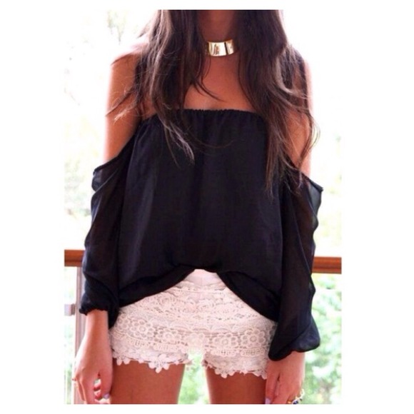 Tops - 🚫sold out🚫 Black Off Shoulder Top