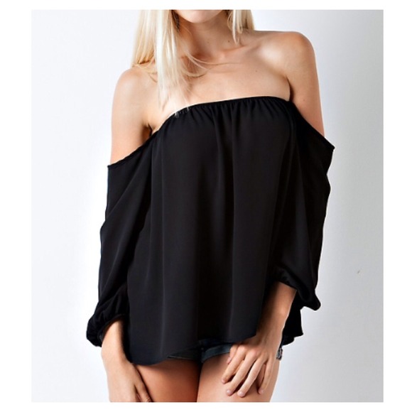🚫sold out🚫 Black Off Shoulder Top - Picture 2 of 4