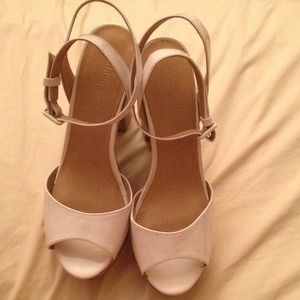 5 inch white cork Madden Girl pumps!