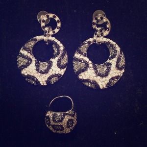 Bundle! Rhinestone Cheetah Earrings & Ring