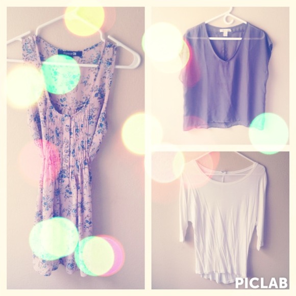 Tops - 3 tops️❗️SOLD❗️