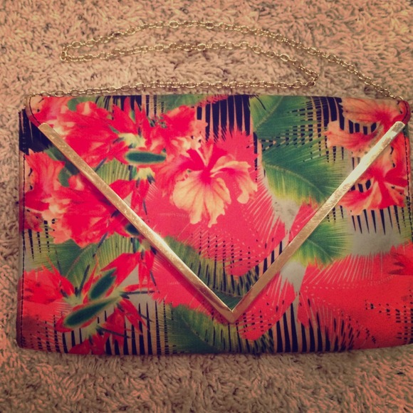 Aldo floral purse with a gold chain strap