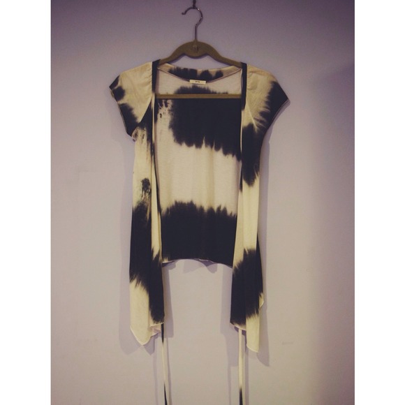Top short sleeve long cardigan. - Picture 1 of 1