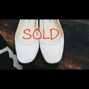 SOLD??????% AUTH. Jimmy Choo Ballet flats