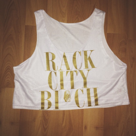 Crop Top - Picture 2 of 3