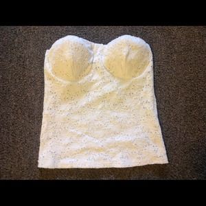 strapless top