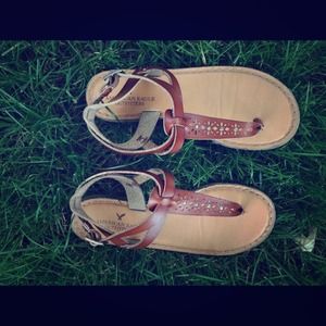 American Eagle Sandals