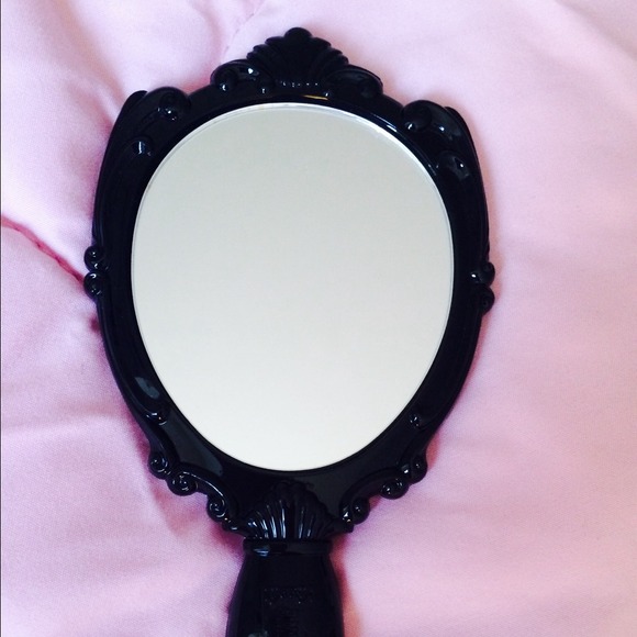 Hand mirror