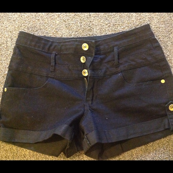 High waist black shorts