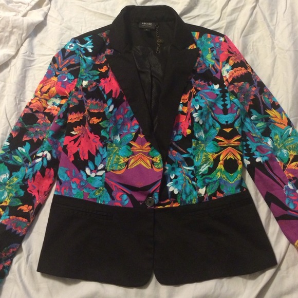 REDUCED!!! Really cute shorts and blazer - Picture 4 of 4