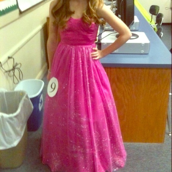 Beautiful pink formal dress