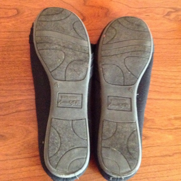 Black Bow Ballet Flats - Picture 2 of 4