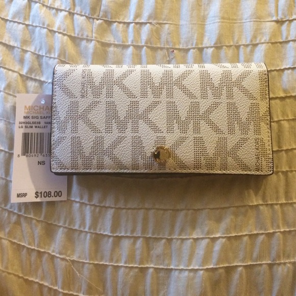 Michael kors wallet