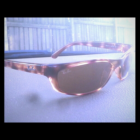 Ray Ban Sun Glasses