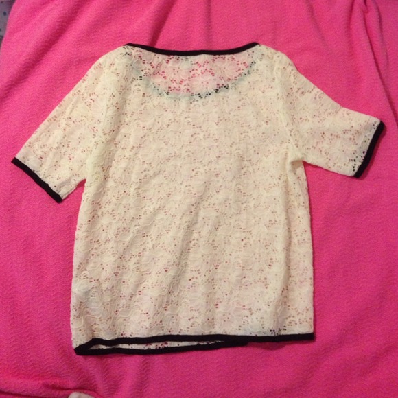 Lace top - Picture 2 of 2