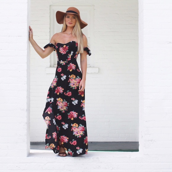 Off shoulder maxi dress