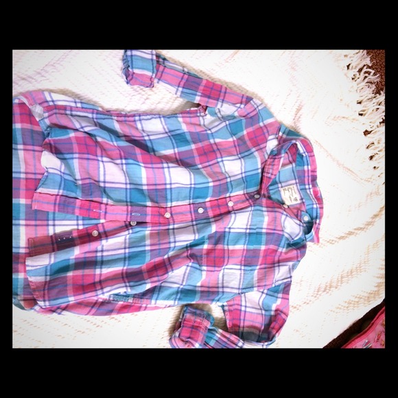 American eagle plaid button up- sold in bundle - Picture 1 of 3
