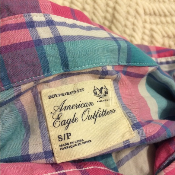 American eagle plaid button up- sold in bundle - Picture 3 of 3