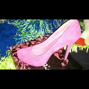 Qupid fuchsia velvet 4 inch heels worn once
