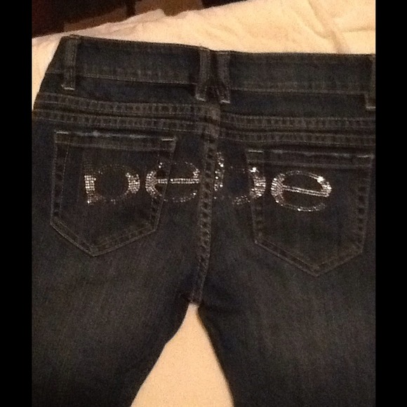 BeBe rhinestone booty capris size 26