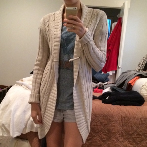 Cute and comfy long sweater!! - Picture 3 of 4