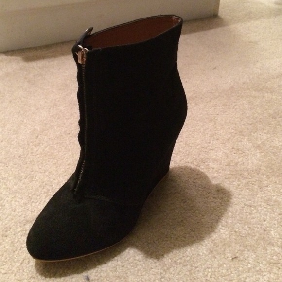 Zara Basic Suede Zip Up Bootie Womens Size 8