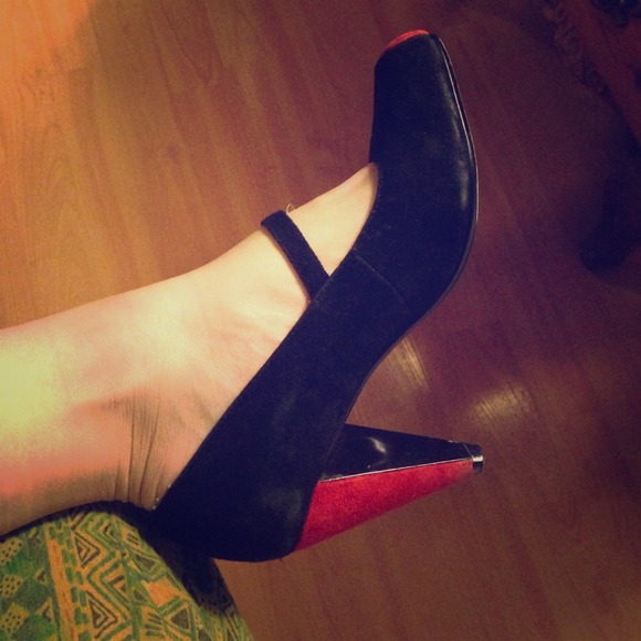 Color heels