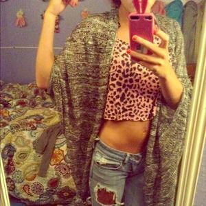 Forever 21 long bat wing cardigan✨💛