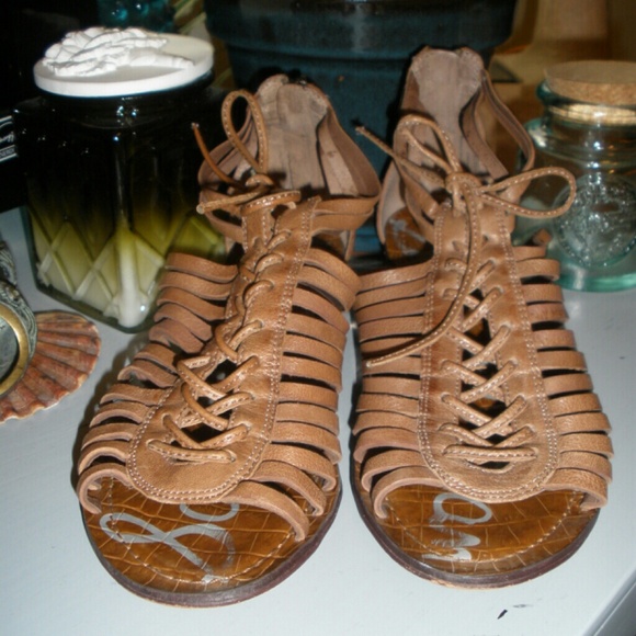 Sam Edelman strappy caramel sandals, 6