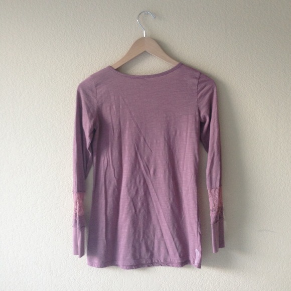 ✨ RXB Long Sleeve Button Down Blouse Top with Lace - Picture 3 of 6