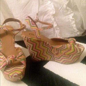 Colorful wedges
