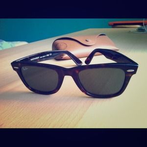 Tortoise Ray-Ban Wayfarer