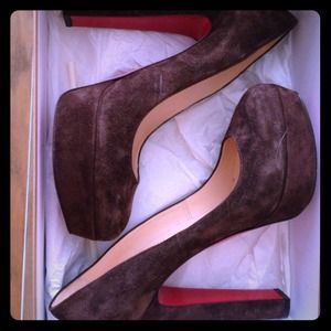 AUTHENTIC Louboutin Bibi 140 Bibi in dark brown