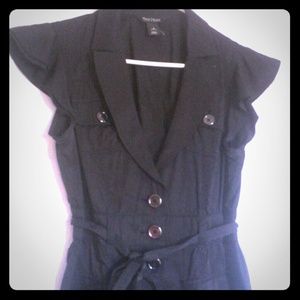 White House Black Market ADORABLE Blouse!