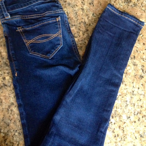 dark wash skinny jeans