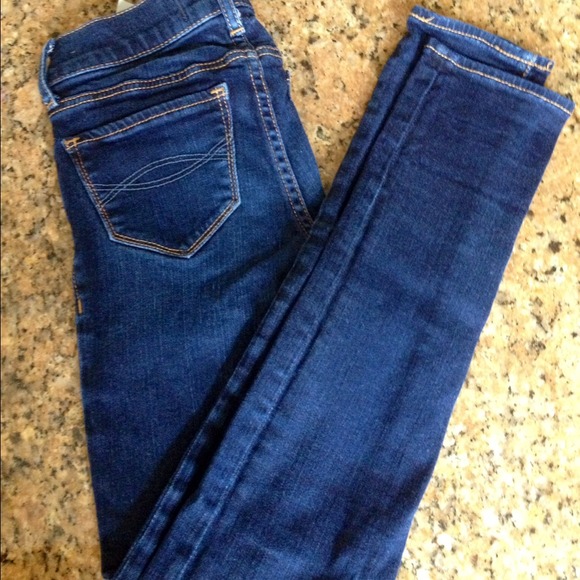 dark wash skinny jeans