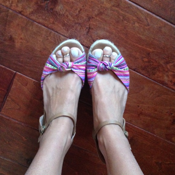 Xhilaration boho wedges - Picture 3 of 3