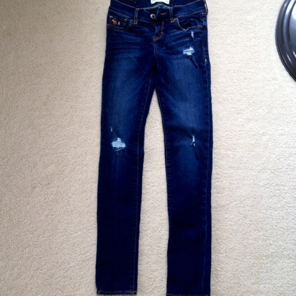 dark destroyed skinny jeans