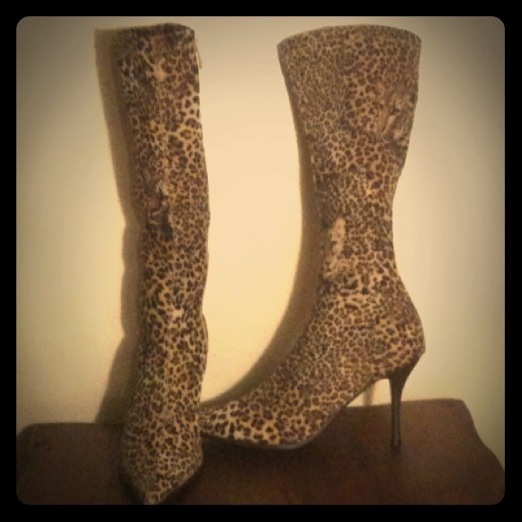NEW leopard boots