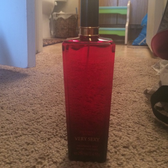 ❌❌KEPT❌❌Victoria's Secret Very Sexy Fragrance